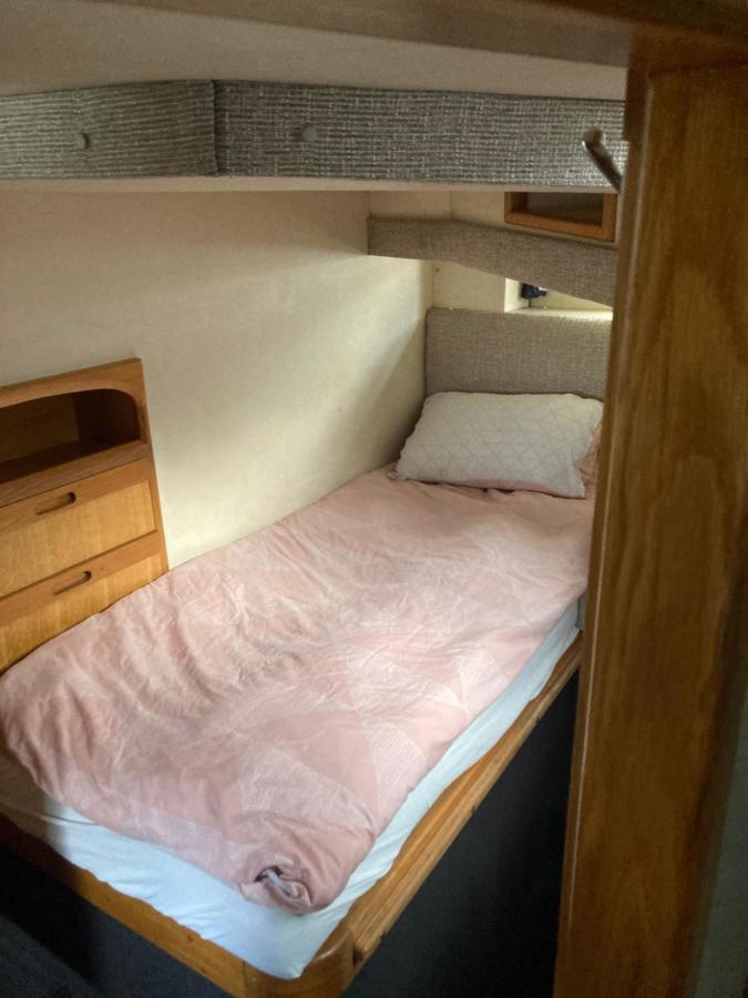 Luxury Boat Hotel Chertsey Buitenkant foto