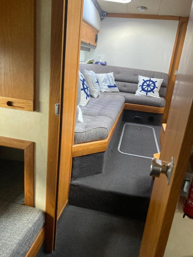 Luxury Boat Hotel Chertsey Buitenkant foto